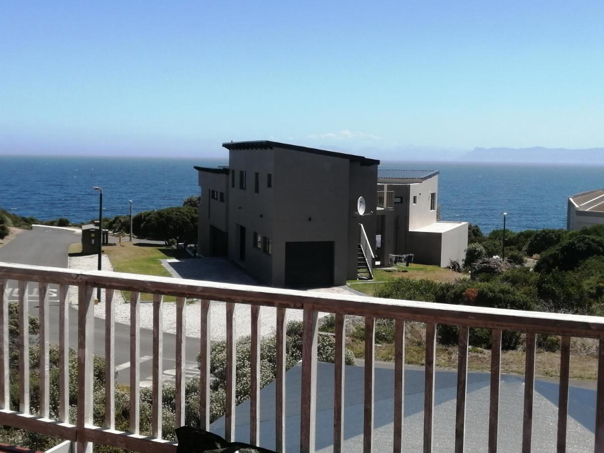 Whale Of A Time Gansbaai Exterior foto