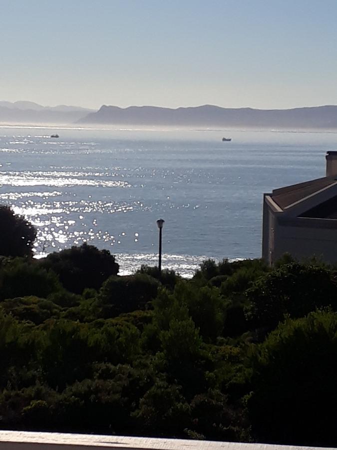 Whale Of A Time Gansbaai Exterior foto