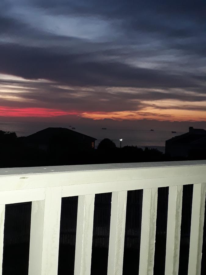 Whale Of A Time Gansbaai Exterior foto